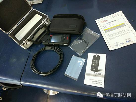 可能是目前最好用的频闪测量仪？3位工程师亲测