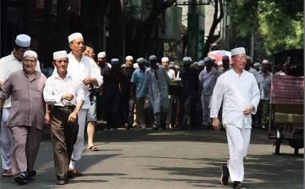 护士转行做灯商，扎根青藏高原响应西部大开发