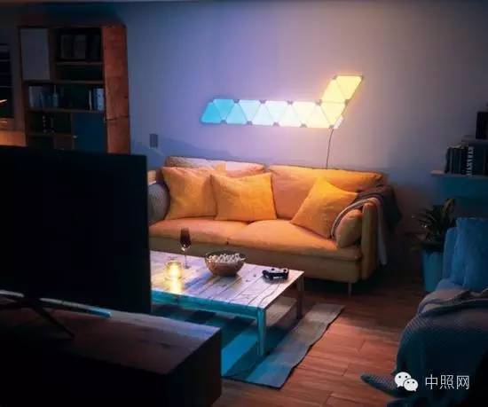 能像乐高积木般任意拼装的智能照明面板