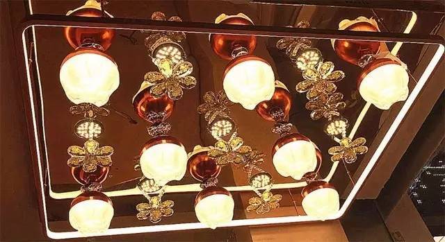 临沂灯具市场90后女黑猫，3000元起家刚做就月销30万