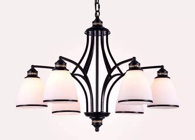 临沂灯具市场90后女黑猫，3000元起家刚做就月销30万