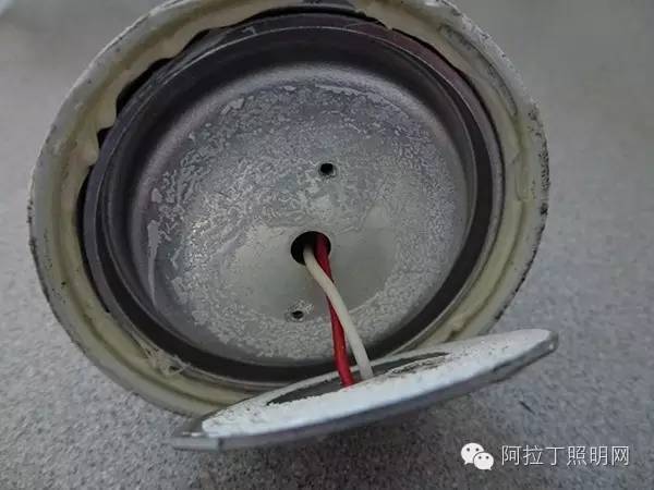 是谁杀死了这颗LED？