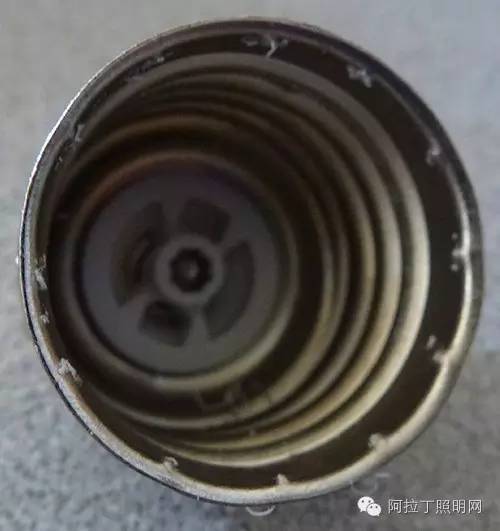 是谁杀死了这颗LED？