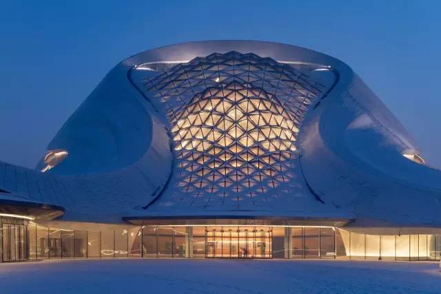 哈尔滨大剧院建筑照明设计荣获第43届IES照明奖卓越奖