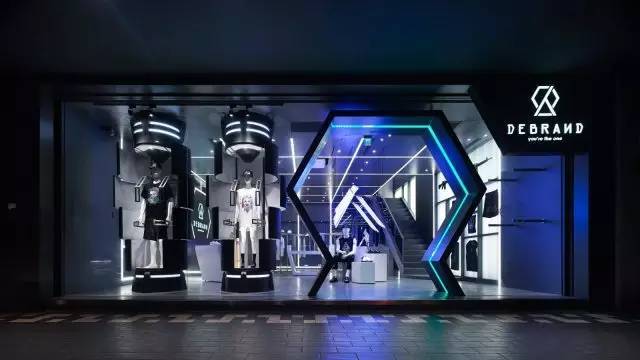 年轻的态度 ｜ Debrand台北专卖店