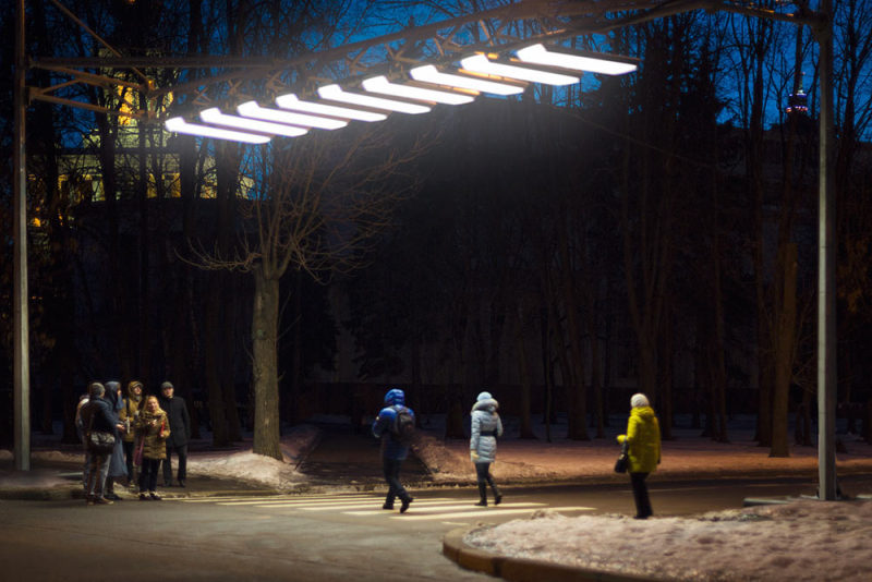 「大师记」他们，白天是交警，晚上是装灯大师