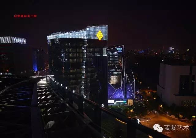 蓝紫色光环境艺术设计