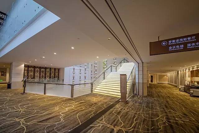 没有对比就没有伤害，酒店也是⋯⋯