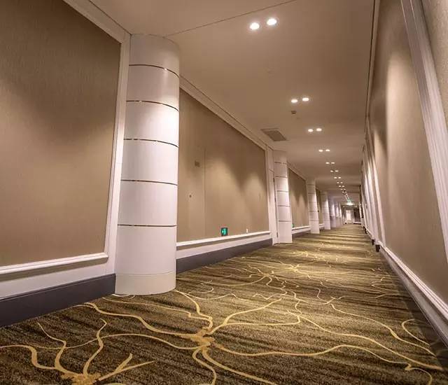 没有对比就没有伤害，酒店也是⋯⋯