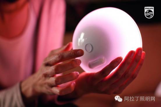 ​超乎所见，光如何连结万事万物？