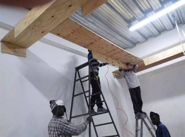 南非好比我国八十年代，你的灯只要能进市场就可赚钱