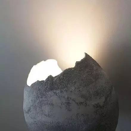 【走马观灯】亮暗之间，只有一个灯的距离