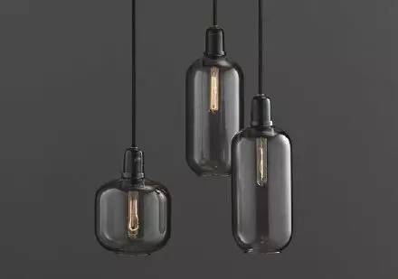 【走马观灯】亮暗之间，只有一个灯的距离