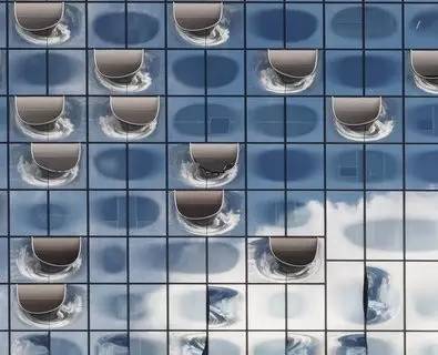 德国人用了10年时间，把一个旧仓库改造成了新地标！