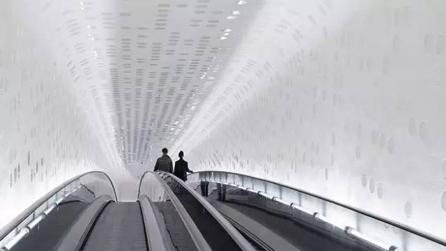 德国人用了10年时间，把一个旧仓库改造成了新地标！