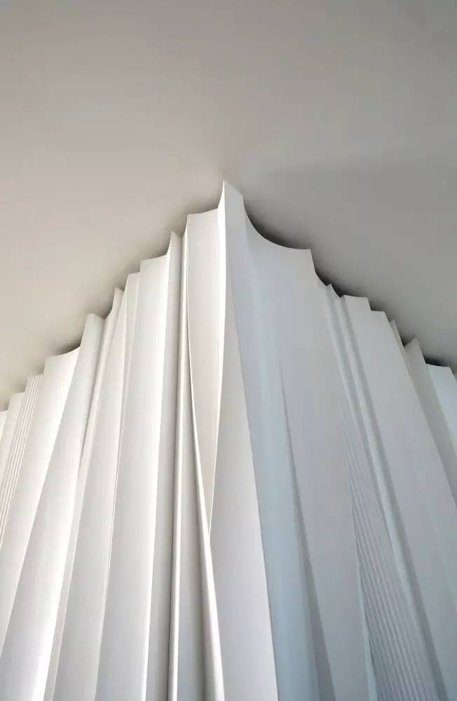 这样用石膏墙打造的顶级LOFT，刷新了我对石膏的理解