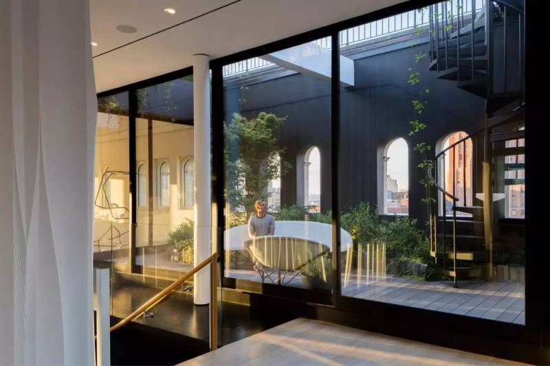 这样用石膏墙打造的顶级LOFT，刷新了我对石膏的理解