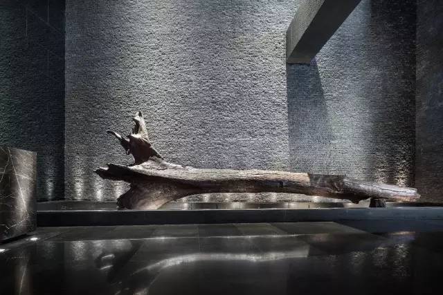 大拙至美，自然灰演绎唯美的新中式会所