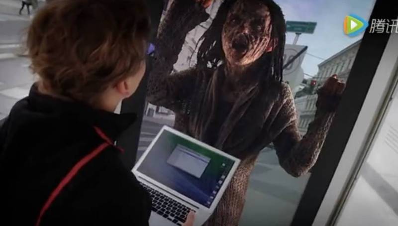 当你还在卖大屏时，他们已经玩上显示屏+AR营销了