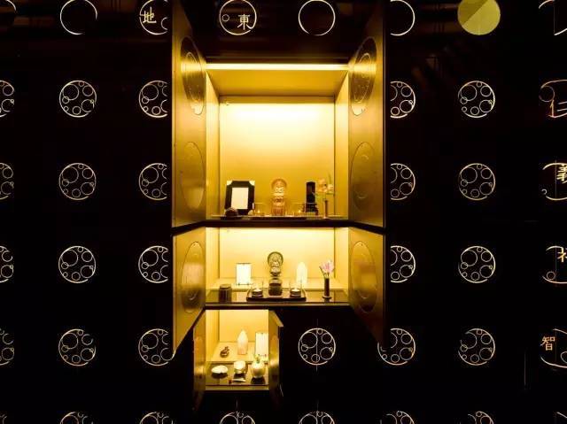 光会装逼不行，还要会装灯！