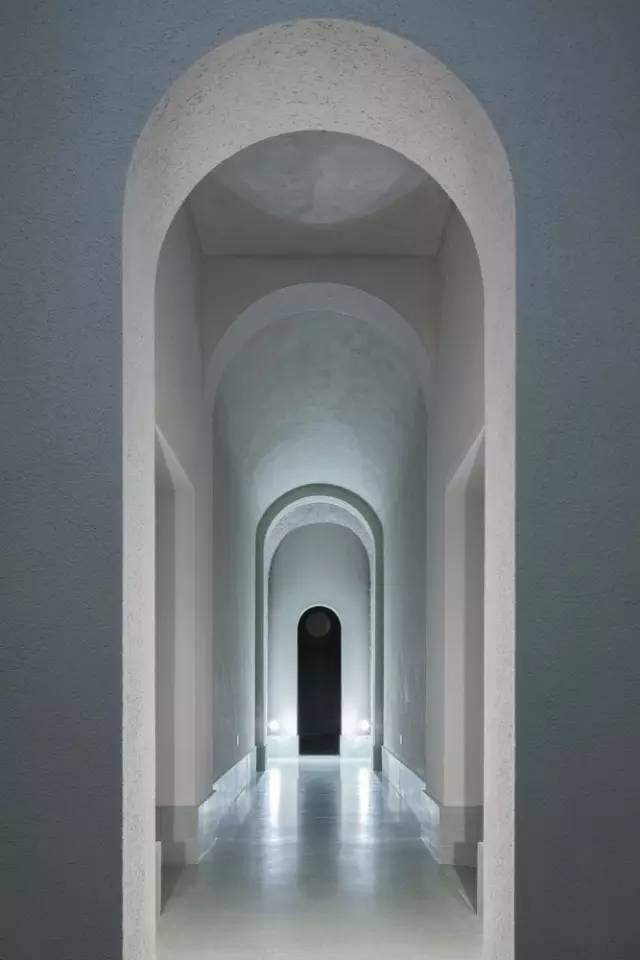 光会装逼不行，还要会装灯！