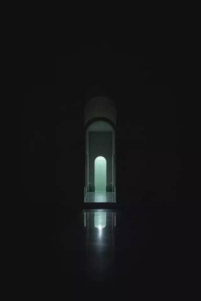 光会装逼不行，还要会装灯！