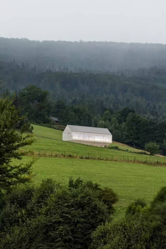 光会装逼不行，还要会装灯！