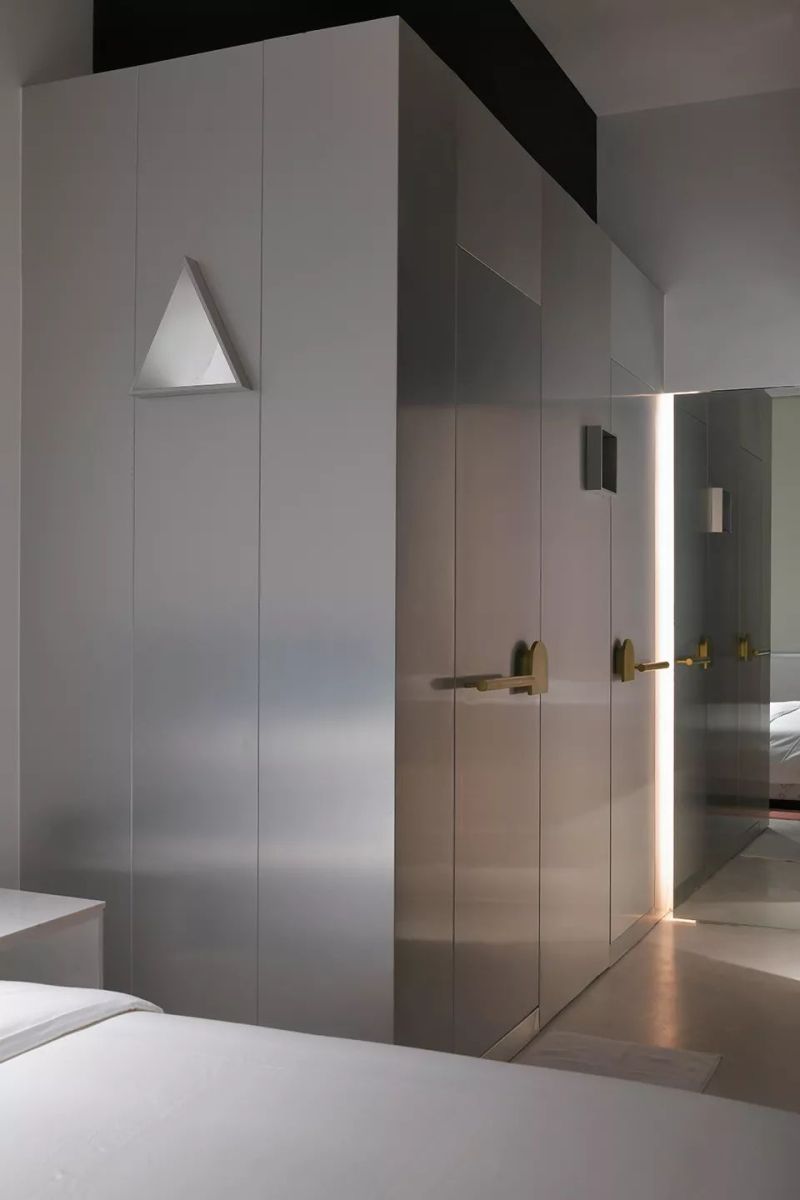 八九十年代科幻片里的不真实置景感 - Hitel酒店，厦门 / 退化建筑