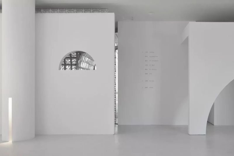 八九十年代科幻片里的不真实置景感 - Hitel酒店，厦门 / 退化建筑