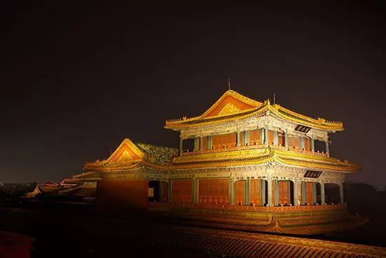 单霁翔首度公开回应故宫“上元”灯会争议：我们的月亮比巴黎的圆