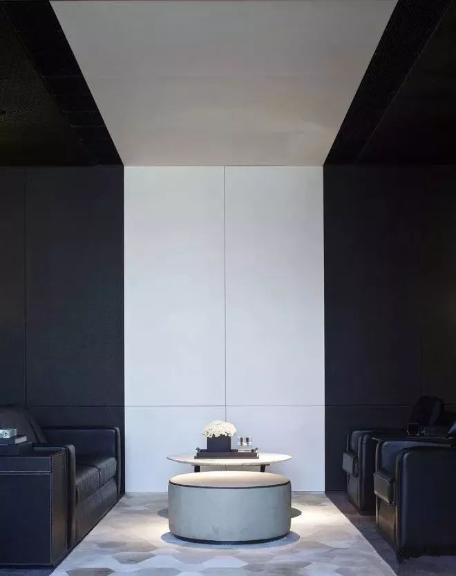 如何让珠宝更具魅力？灯光设计是关键