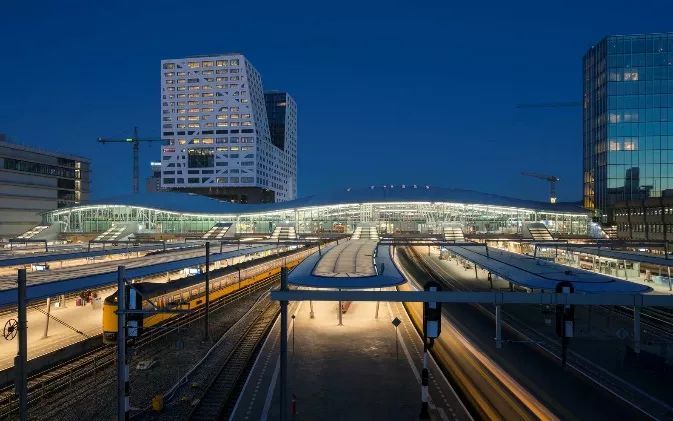 这些充满光影艺术的车站，让人流连忘返！