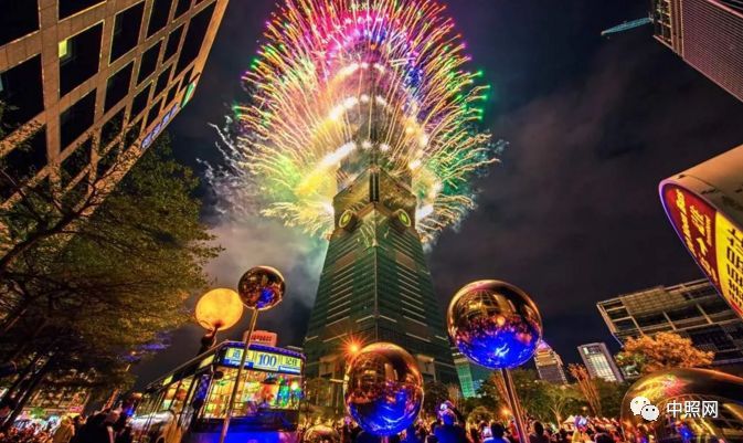 全球各地跨年灯光烟火秀大盘点！