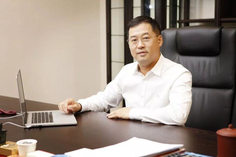 福布斯最新榜单上的利亚德CEO李军和三安光电