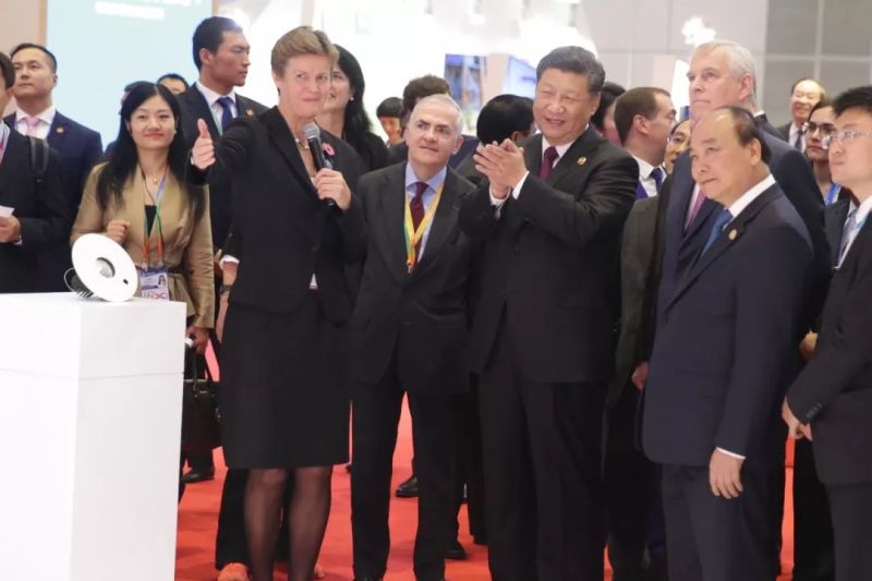 进博会上的照明黑科技“亮”了