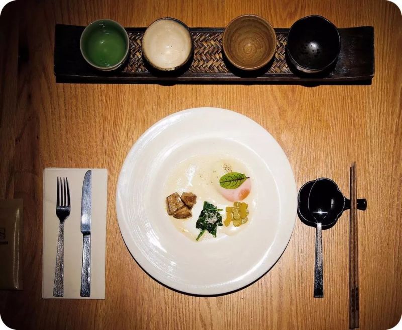 有格调的餐厅，该如何选择光源、设计灯光？