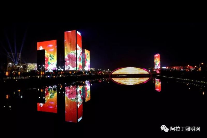 全国多地过年灯光秀鉴赏（多图）