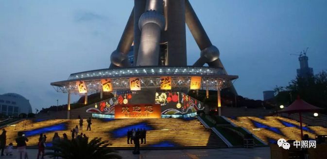 四个色调，七种色系 | 上海东方明珠照明设计赏析