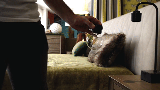 超吸睛！摇摇晃晃的下悬浮灯泡！