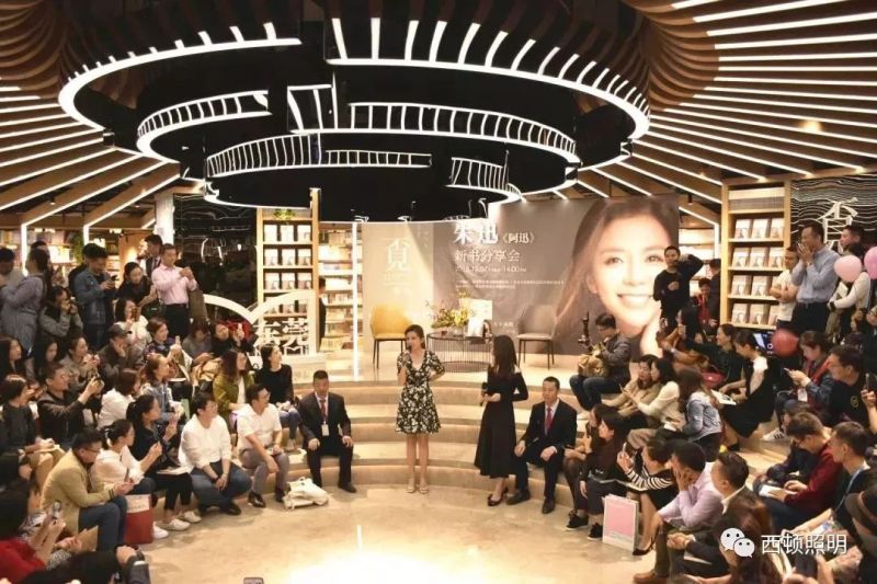 极简光影勾勒的“中国最美书店”，你怎么看？