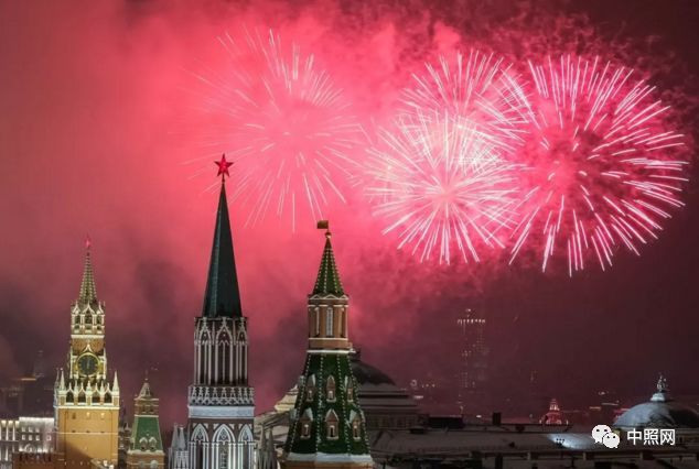 全球各地跨年灯光烟火秀大盘点！