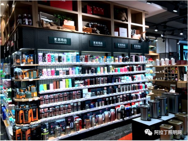 西安W super:超市这样做陈列与照明，顾客去了还想去！