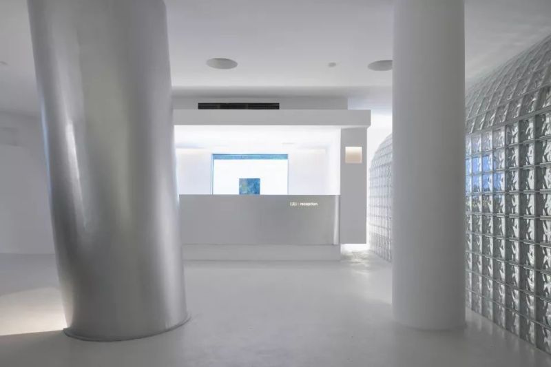 八九十年代科幻片里的不真实置景感 - Hitel酒店，厦门 / 退化建筑