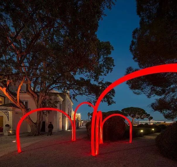 原来，灯光可以这样与人交流