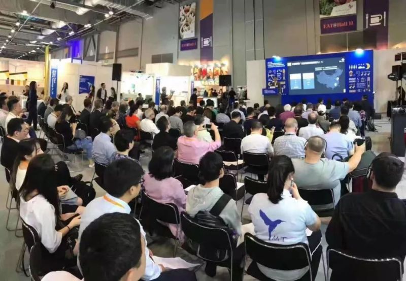 中国之光带你探馆——2018香港国际户外及科技照明博览