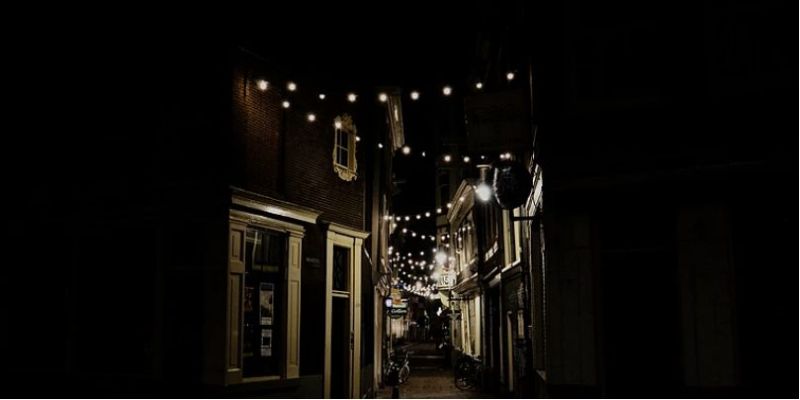 看不清楚前方路况的道路照明不是好的照明