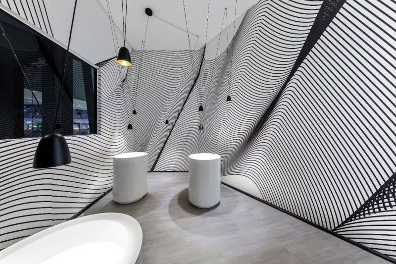 美的渗透，打造光线与影子的曼妙隧道