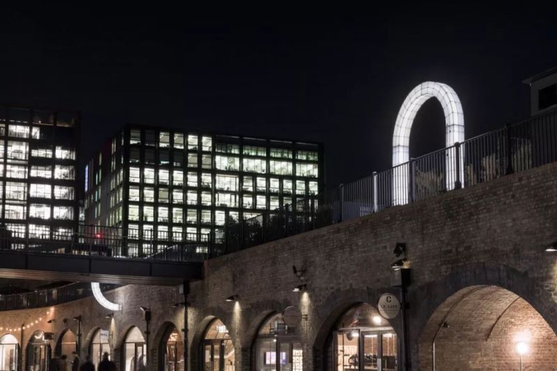 你见过由设计师纯手工制作完成的灯光装置吗？