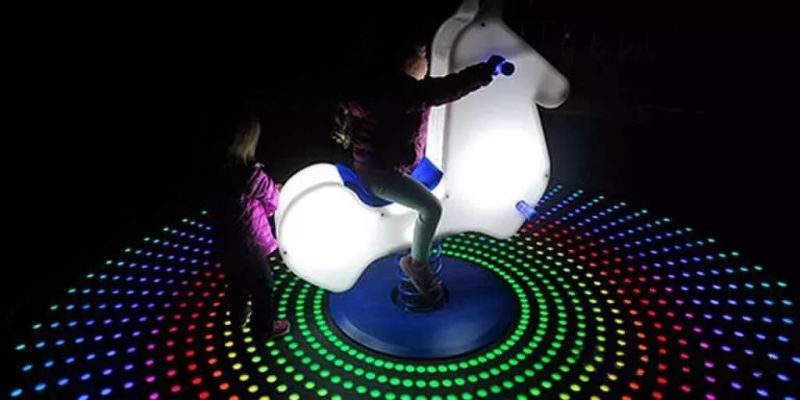 广州国际灯光节VS 香港闪耀维港灯影节，你 PICK 哪个？