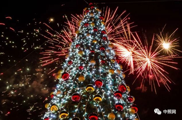 全球各地跨年灯光烟火秀大盘点！